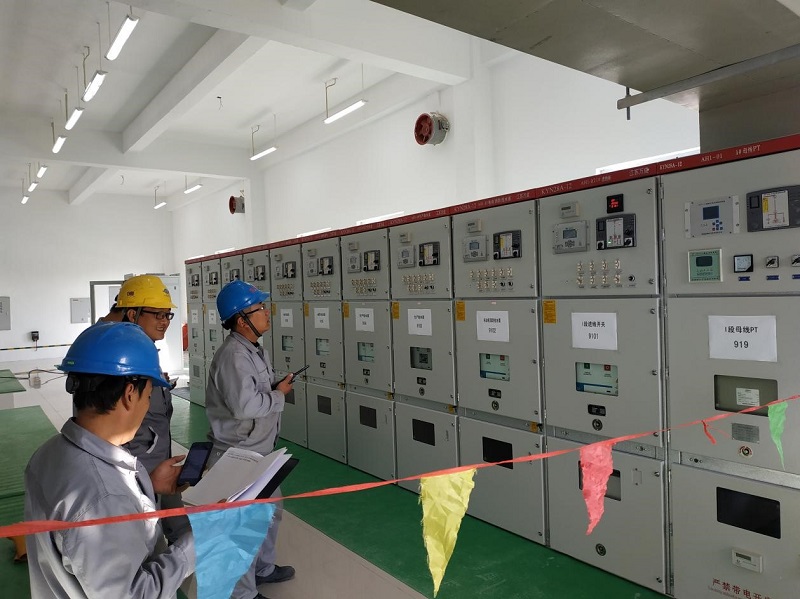 內蒙古分公司烏蘭大化肥項目東區(qū)變電站一次受電成功