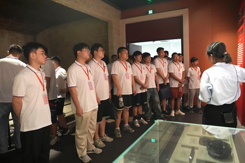 2024年7月25日，公司組織新入職員工到楊開慧紀(jì)念館接受愛國主義教育