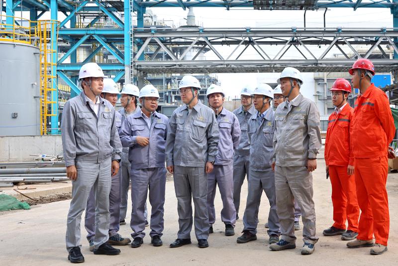 唐文方到公司多家單位調(diào)研指導(dǎo)工作